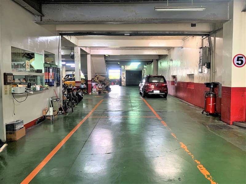 宜蘭縣宜蘭市推薦修車廠保養廠僑興汽車修理廠廠內